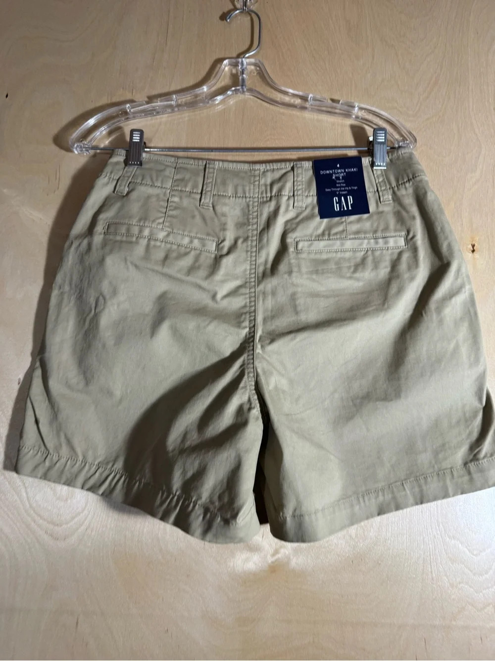 GAP Women's Downtown Khaki Tan Bermuda Shorts Size 4